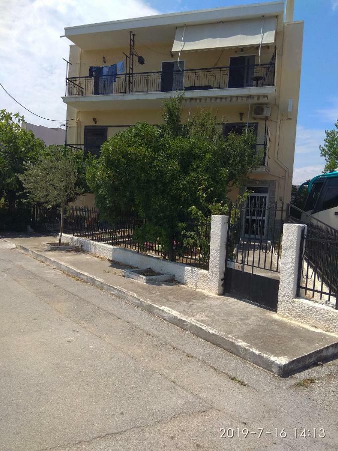 Krokos House Aliveri Ngoại thất bức ảnh